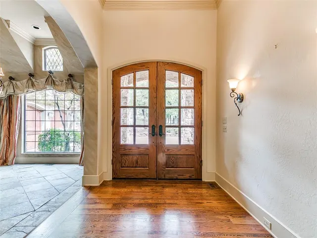 Photo 4 — 400 Autumnwood Court, Edmond, OK 73003