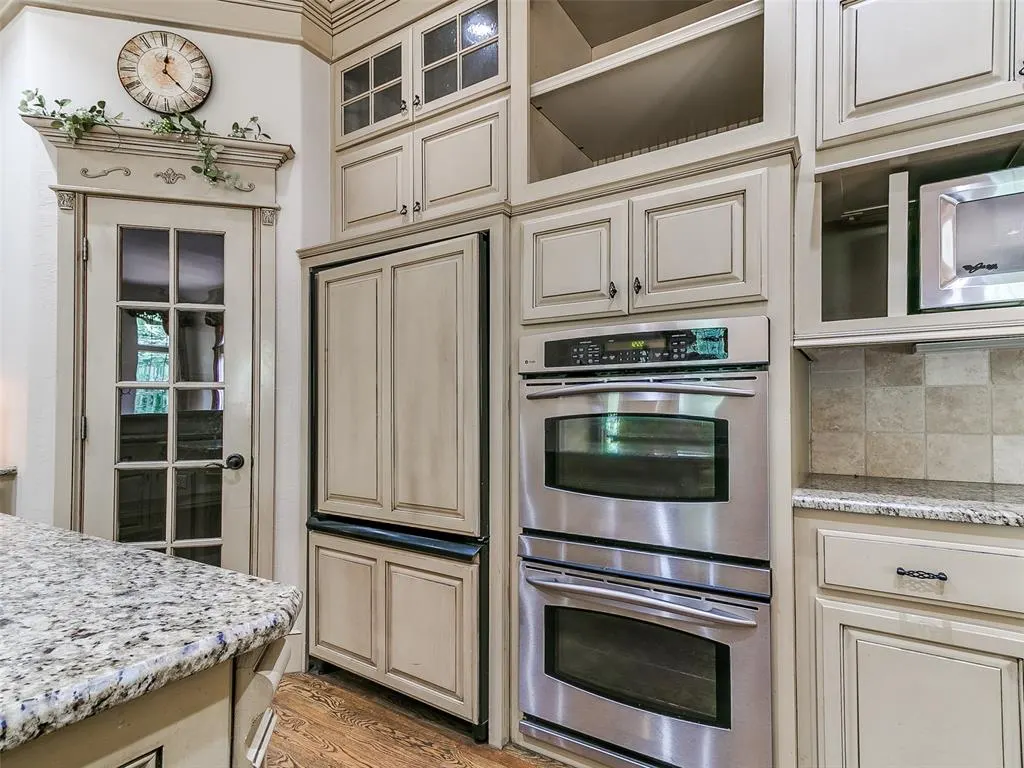 Photo 13 — 400 Autumnwood Court, Edmond, OK 73003