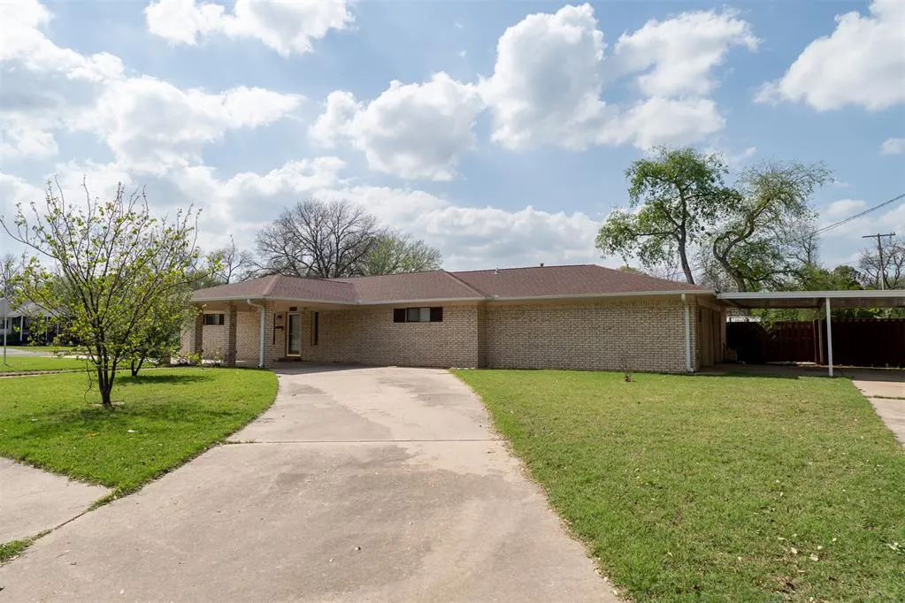Photo 2 — 515 W Tennessee Avenue, Pauls Valley, OK 73075