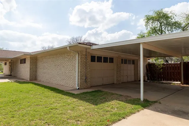 Photo 7 — 515 W Tennessee Avenue, Pauls Valley, OK 73075