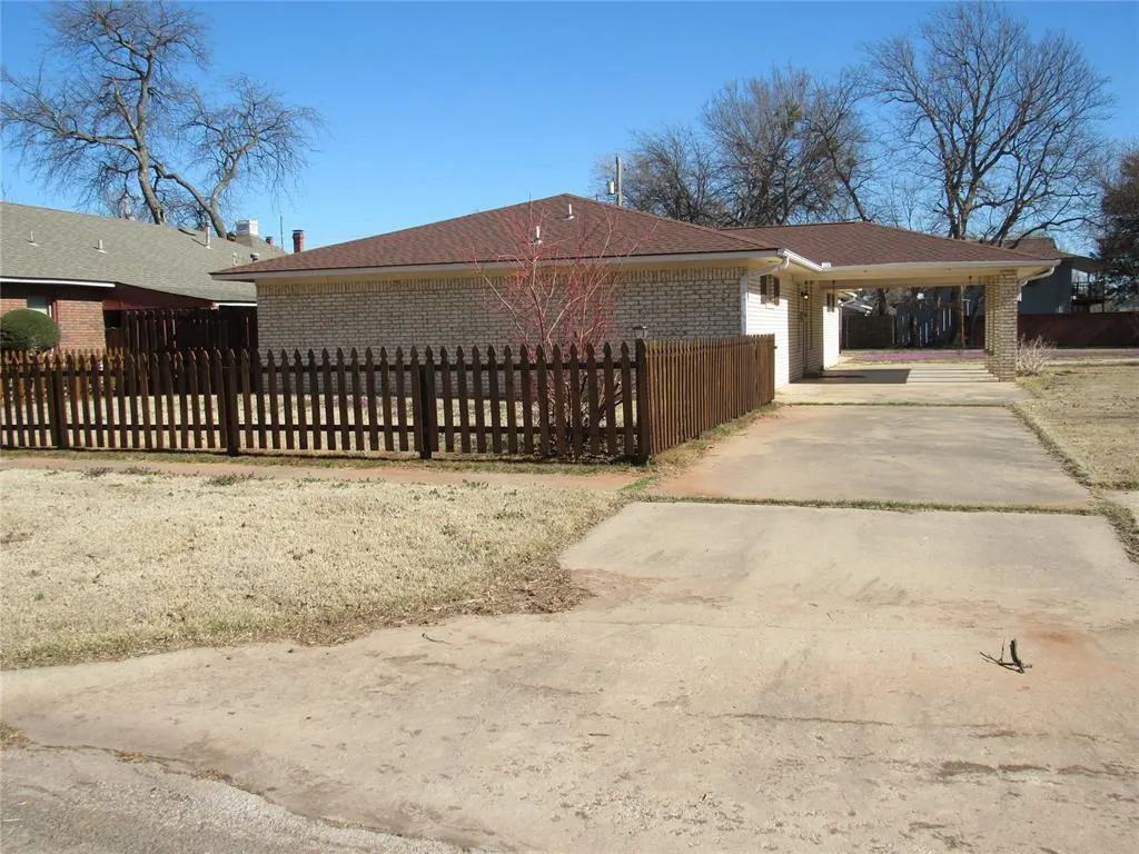 Photo 24 — 515 W Tennessee Avenue, Pauls Valley, OK 73075