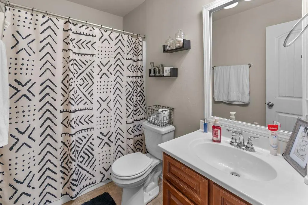 Photo 19 — 5614 Marblewood Drive, Oklahoma City, OK 73179