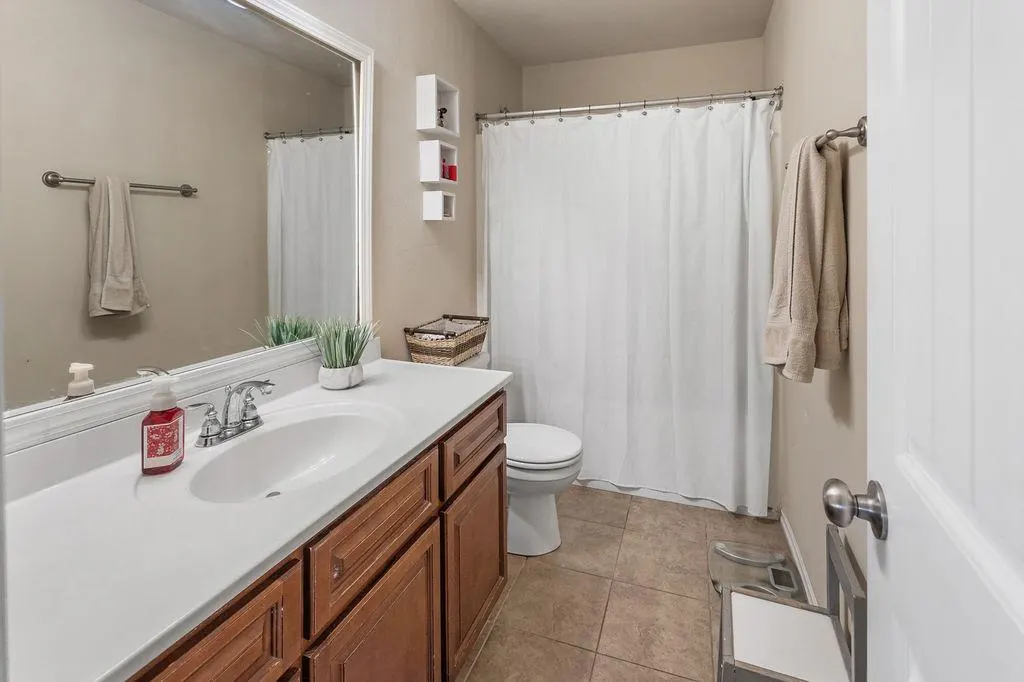 Photo 26 — 5614 Marblewood Drive, Oklahoma City, OK 73179
