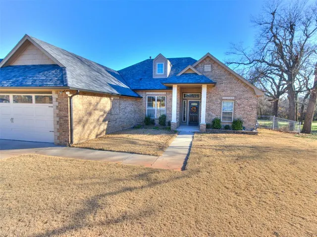 Photo 2 — 10128 NE 4th Street, Midwest City, OK 73130