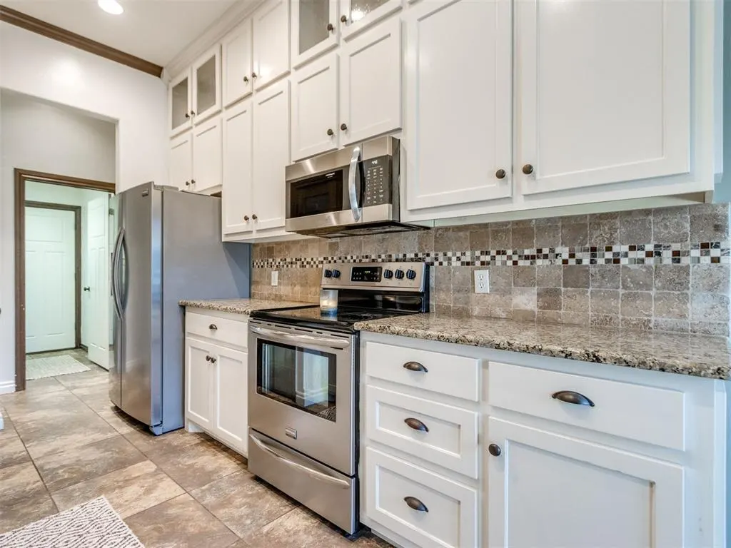 Photo 14 — 10128 NE 4th Street, Midwest City, OK 73130