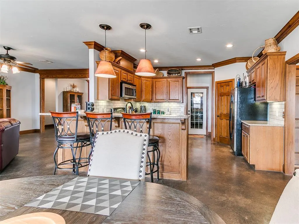 Photo 14 — 46 W Shore Drive, Arcadia, OK 73007