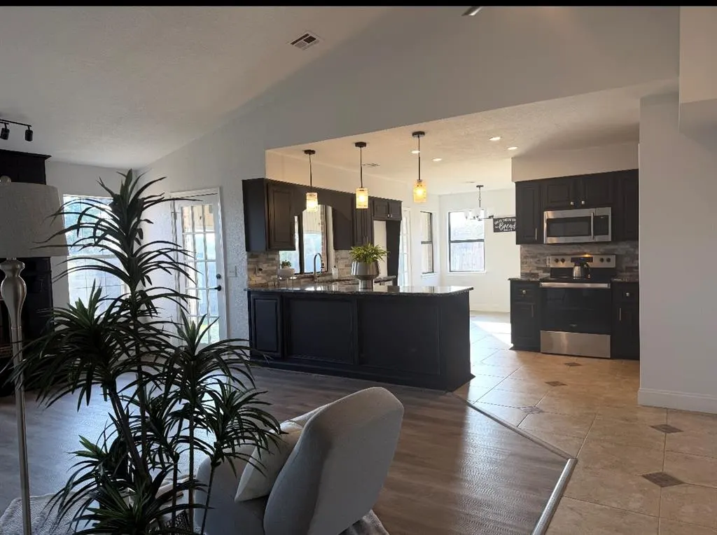 Photo 34 — 1330 HILL CROSS Court, Oklahoma City, OK 73159