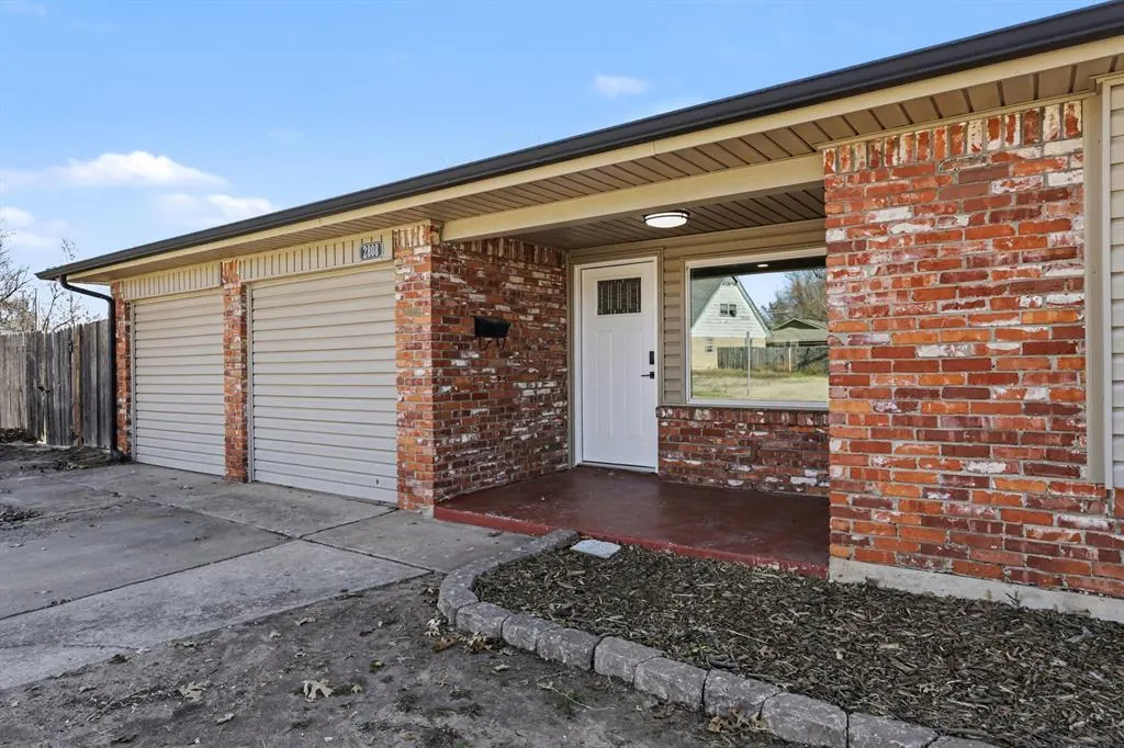 Photo 4 — 2808 N Shannon Avenue, Bethany, OK 73008