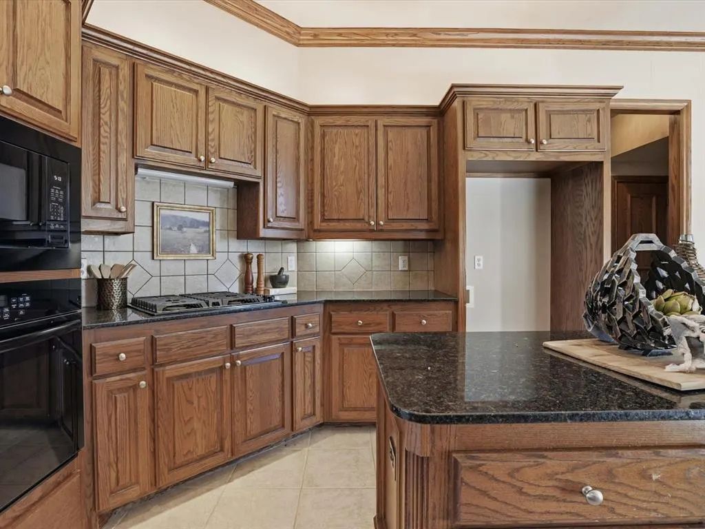 Photo 13 — 4109 RIVA RIDGE Court, Edmond, OK 73003
