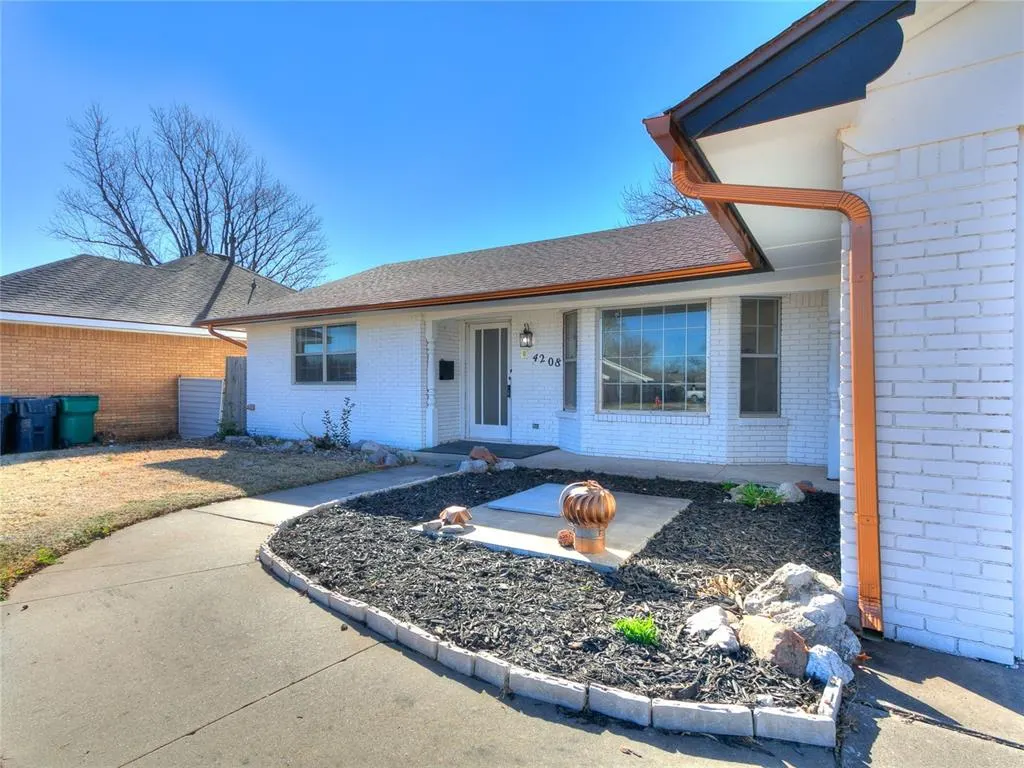 Photo 2 — 4208 NW 31st Terrace, Oklahoma City, OK 73112
