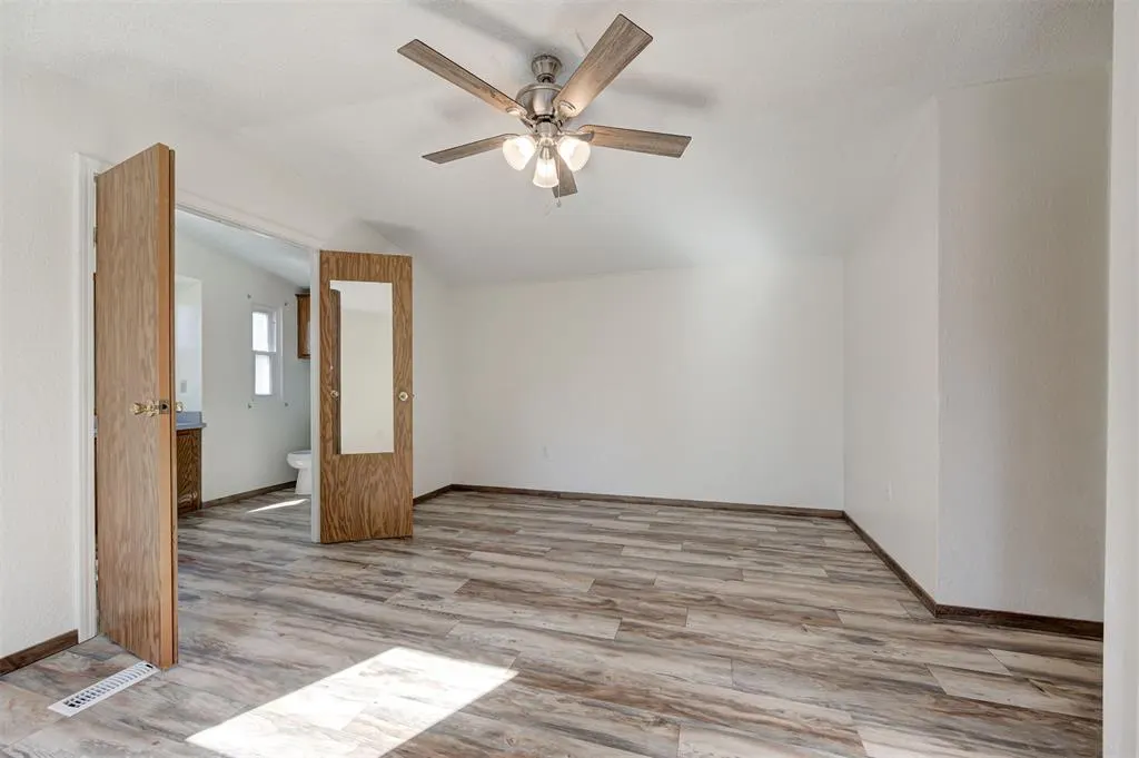 Photo 16 — 15524 E Hefner Road, Jones, OK 73049
