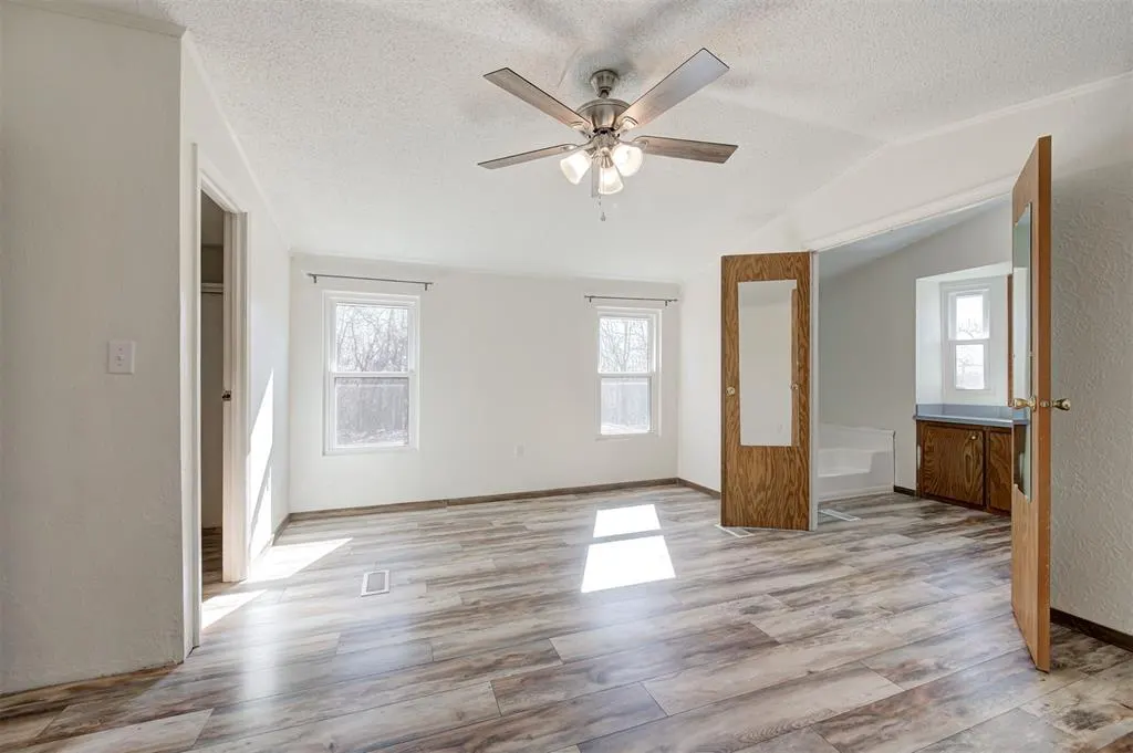 Photo 18 — 15524 E Hefner Road, Jones, OK 73049