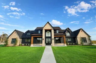 Sold home at 4700 Rustic Trail
