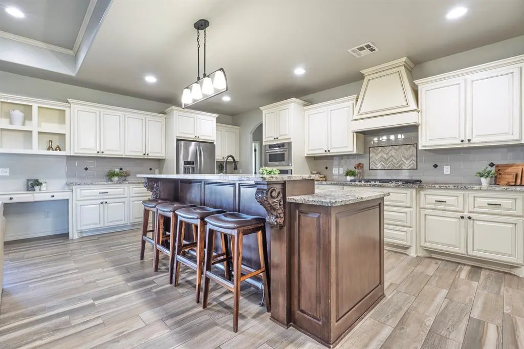 Photo 3 — 39755 Demoy Drive, Shawnee, OK 74804