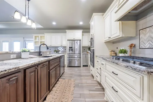 Photo 5 — 39755 Demoy Drive, Shawnee, OK 74804