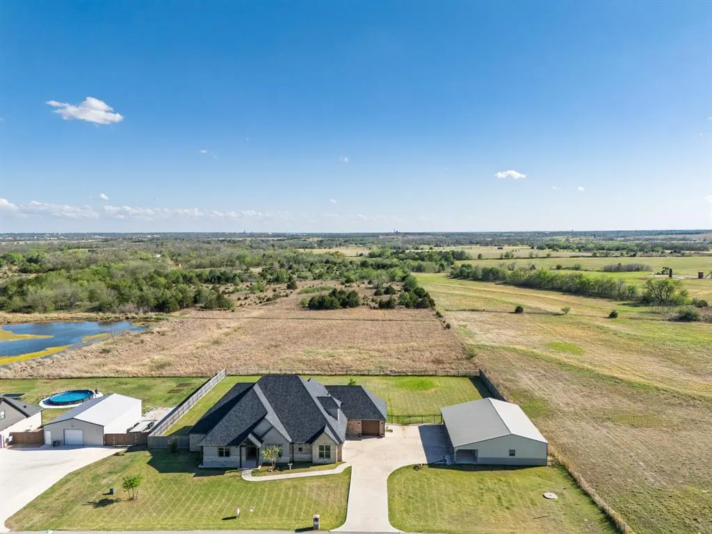 Photo 2 — 39755 Demoy Drive, Shawnee, OK 74804