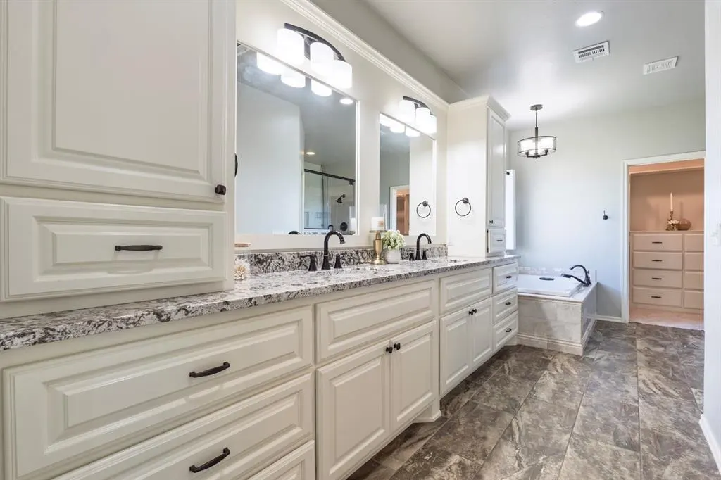 Photo 20 — 39755 Demoy Drive, Shawnee, OK 74804
