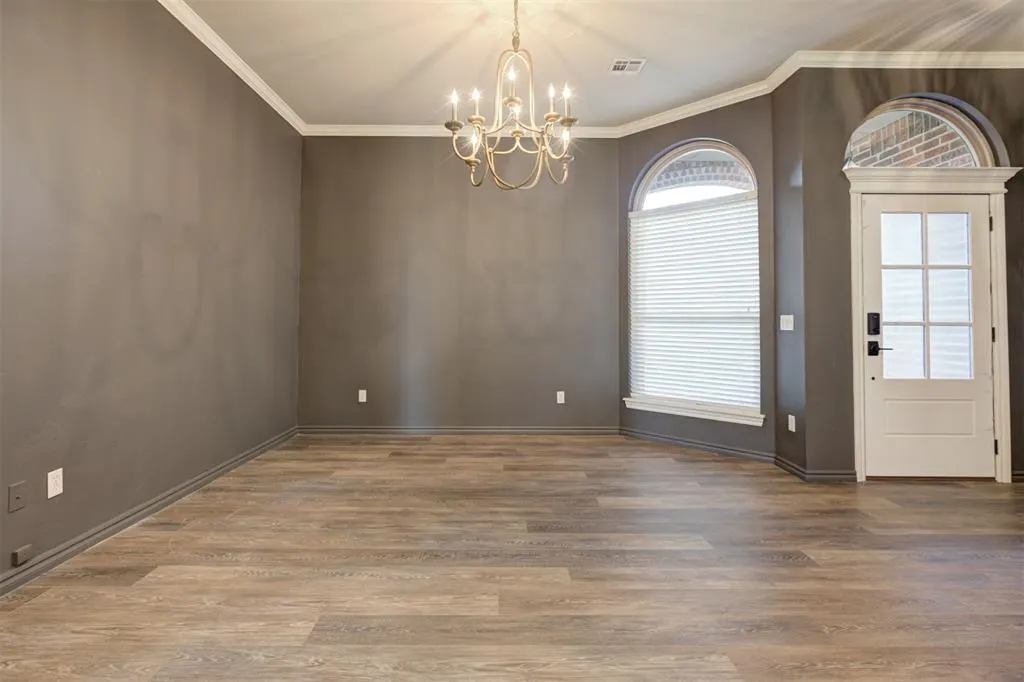Photo 19 — 2021 Raineys Boulevard, Edmond, OK 73025