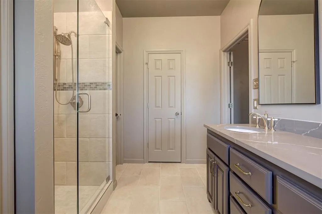Photo 25 — 2021 Raineys Boulevard, Edmond, OK 73025