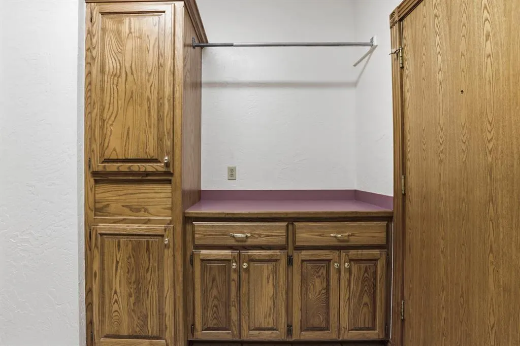 Photo 31 — 1414 E Twin Brook Terrace, Mustang, OK 73064