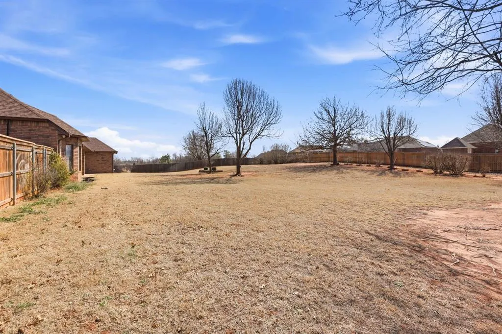 Photo 34 — 1414 E Twin Brook Terrace, Mustang, OK 73064