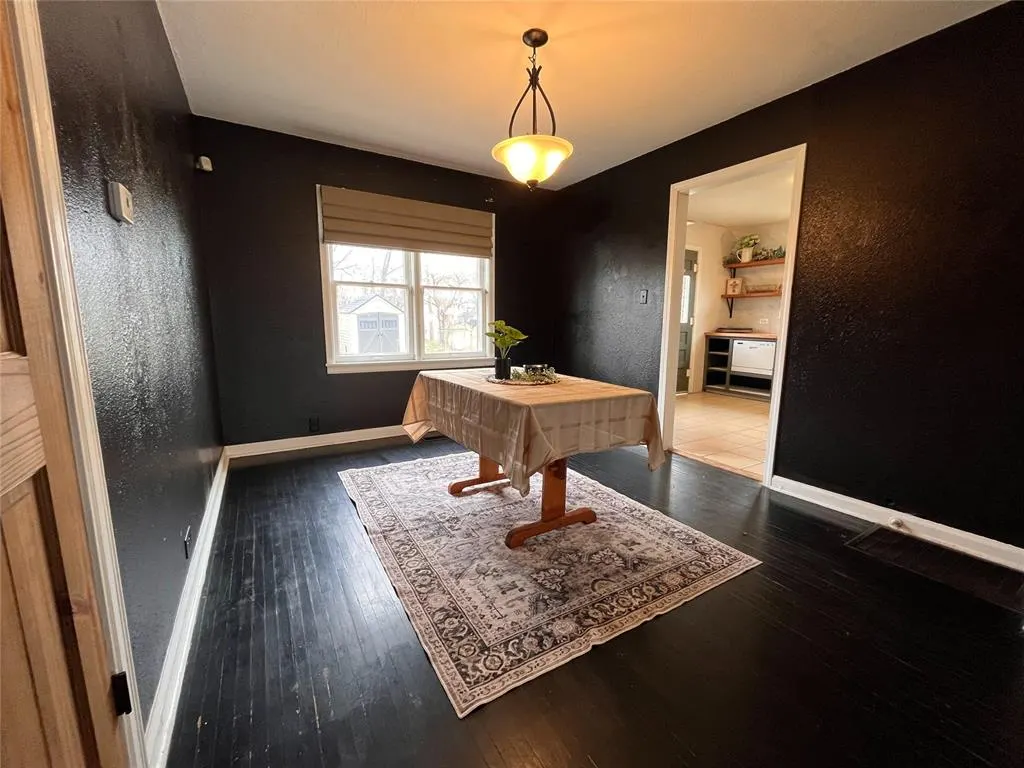 Photo 5 — 110 N Cedar Avenue, Stroud, OK 74079