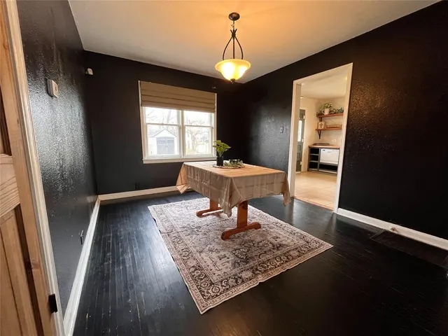 Photo 5 — 110 N Cedar Avenue, Stroud, OK 74079
