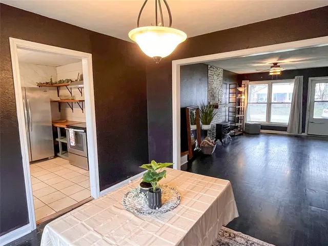 Photo 6 — 110 N Cedar Avenue, Stroud, OK 74079