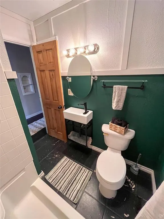 Photo 14 — 110 N Cedar Avenue, Stroud, OK 74079