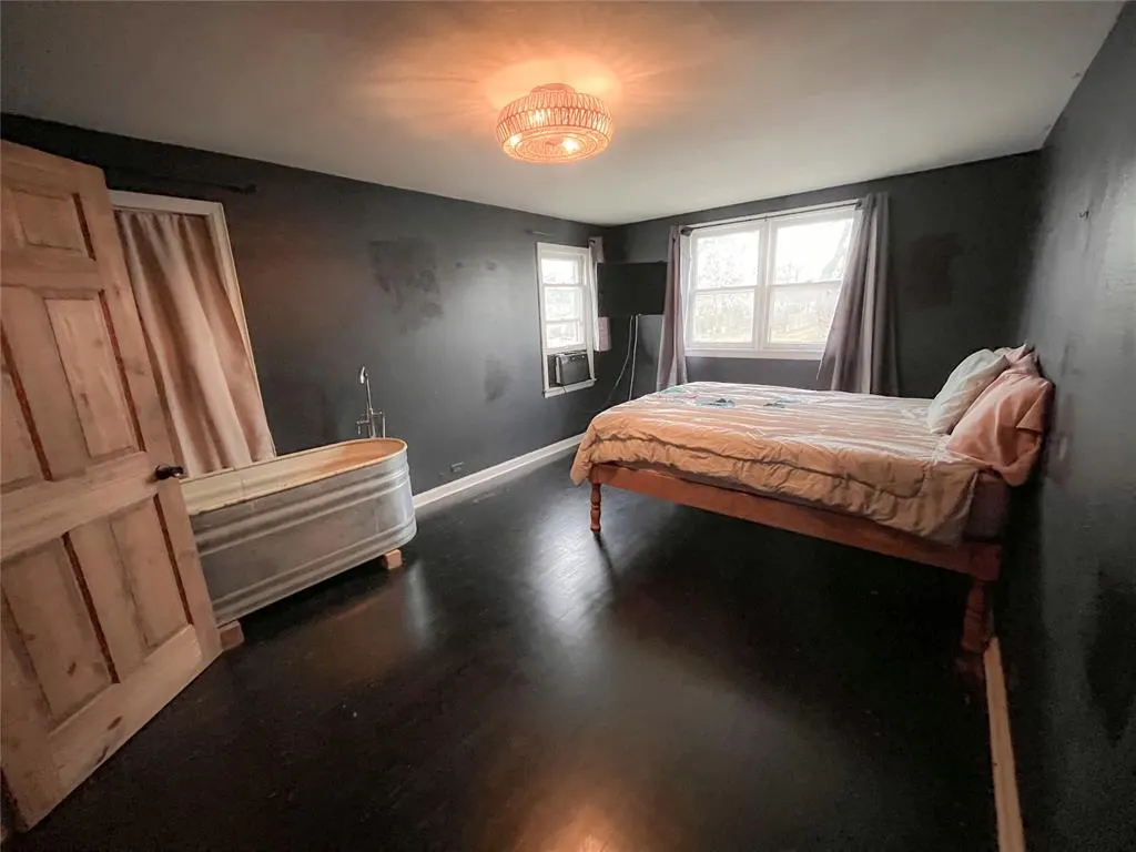 Photo 20 — 110 N Cedar Avenue, Stroud, OK 74079