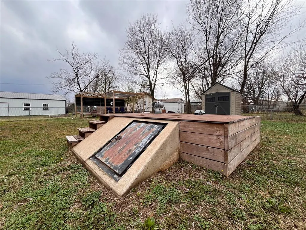Photo 23 — 110 N Cedar Avenue, Stroud, OK 74079