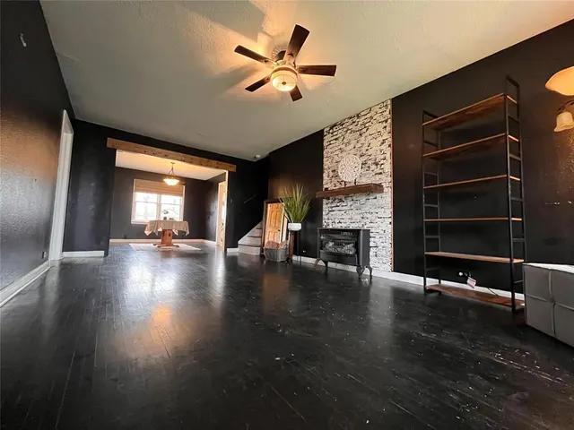 Photo 4 — 110 N Cedar Avenue, Stroud, OK 74079