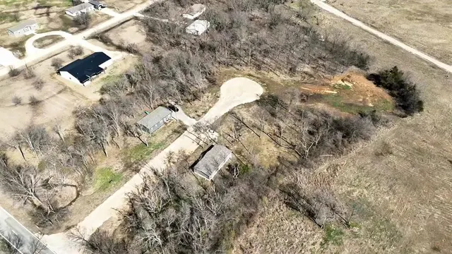 Photo 4 — NE Tortuga Lane, Kingston, OK 73439