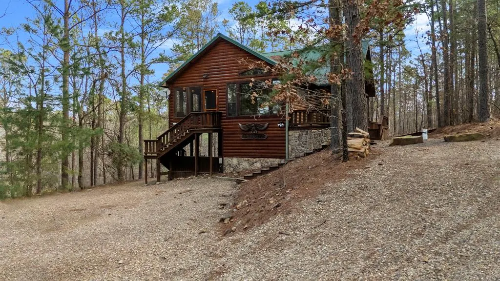 Photo 7 — 1368 Southern Hills Circle, Broken Bow, OK 74728
