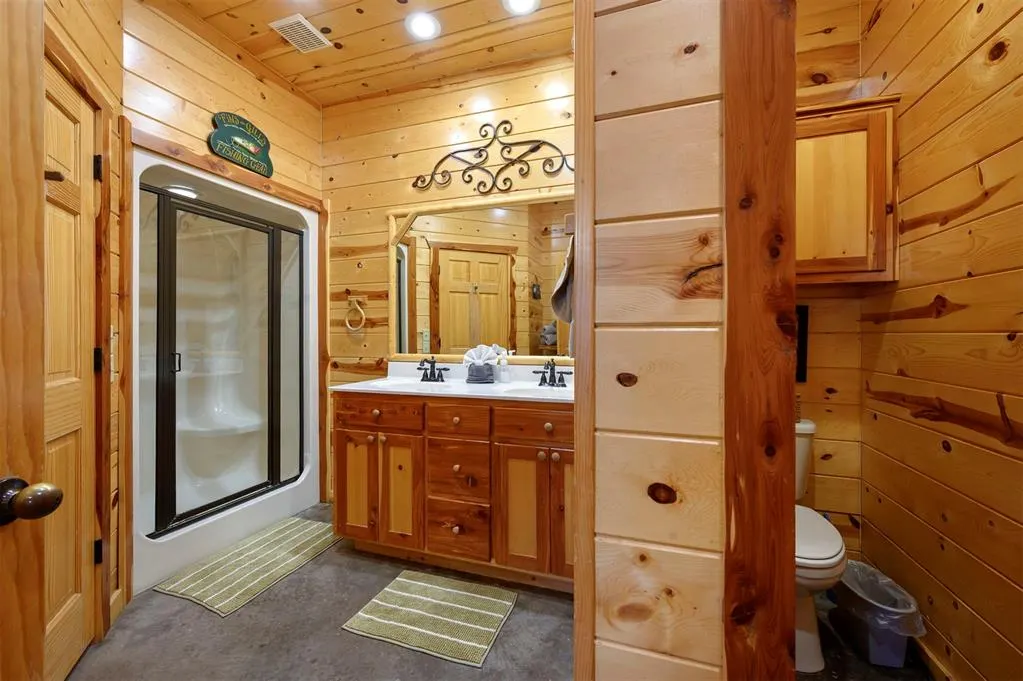 Photo 19 — 1368 Southern Hills Circle, Broken Bow, OK 74728