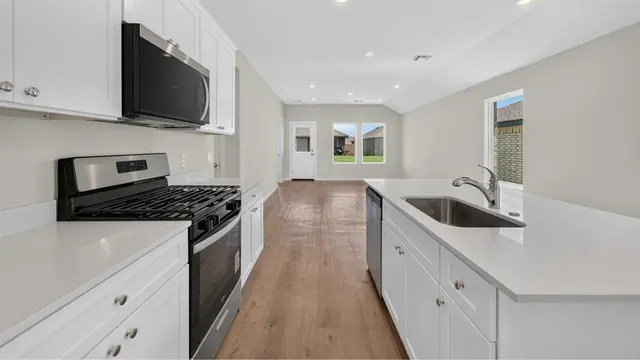 Photo 4 — 621 NE 104th Street, Oklahoma City, OK 73114