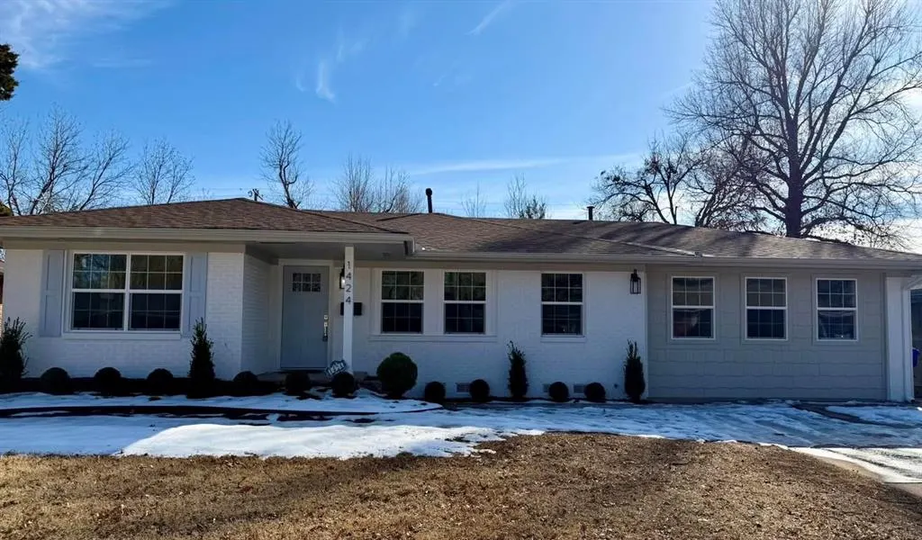 Front exterior — 1424 Avondale Drive, Norman, OK 73069