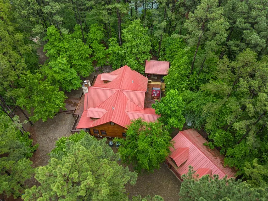 Photo 3 — 107 Mahogany Road, Broken Bow, OK 74728