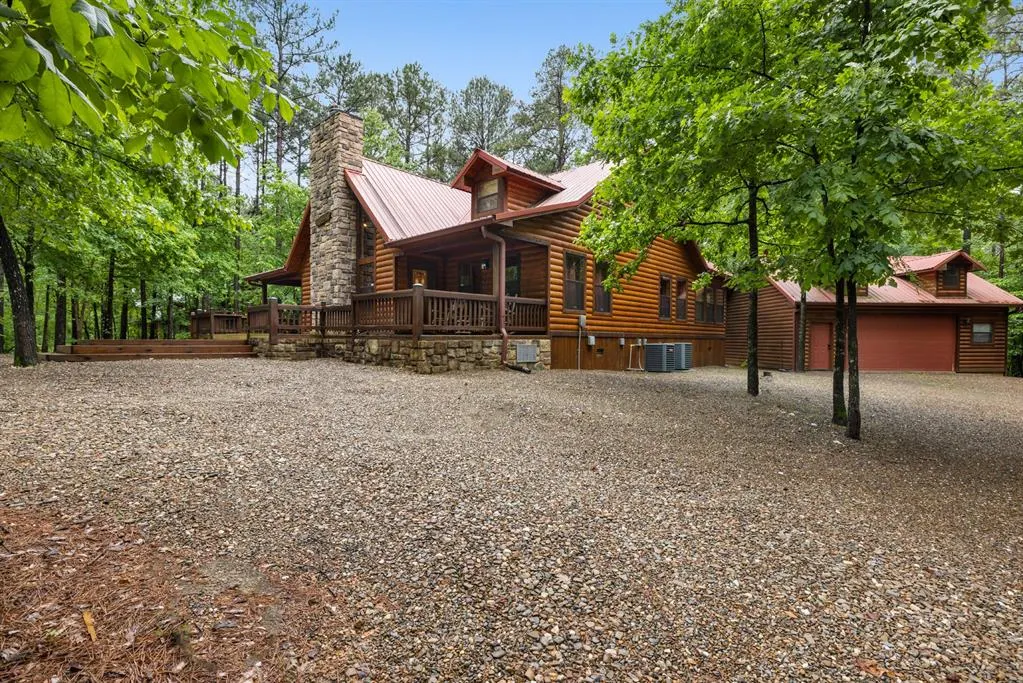 Photo 9 — 107 Mahogany Road, Broken Bow, OK 74728