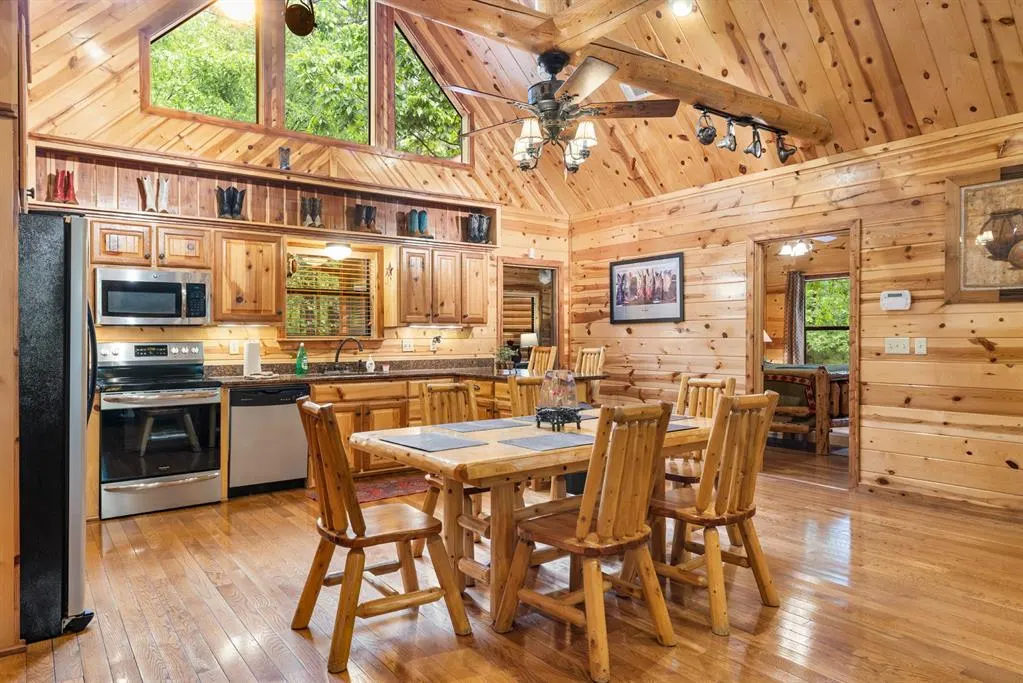 Photo 43 — 107 Mahogany Road, Broken Bow, OK 74728