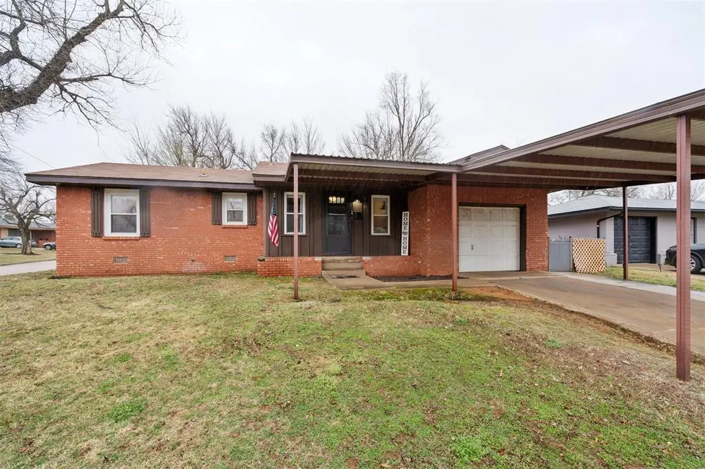 Front exterior — 840 General Senter Drive, Midwest City, OK 73110
