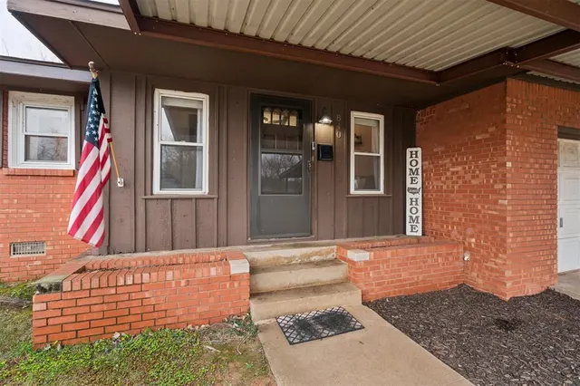 Photo 2 — 840 General Senter Drive, Midwest City, OK 73110