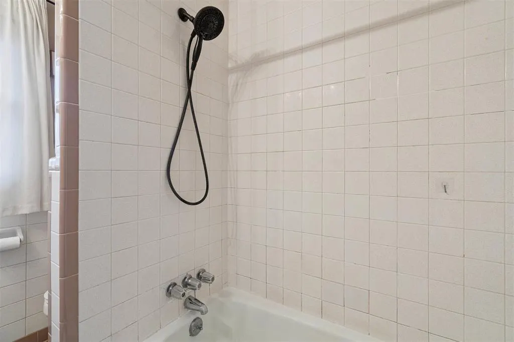 Photo 21 — 840 General Senter Drive, Midwest City, OK 73110