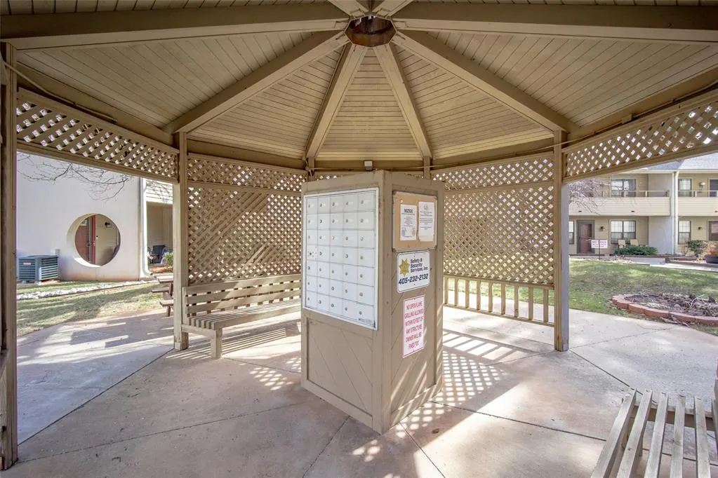 Photo 21 — 11120 Stratford Drive 214, Oklahoma City, OK 73120