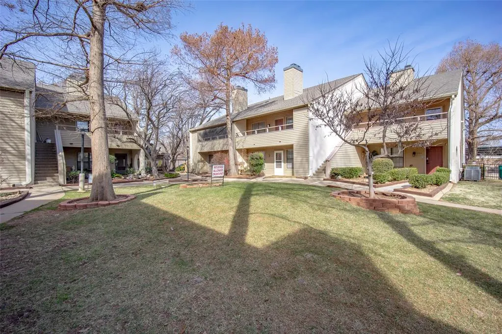 Photo 23 — 11120 Stratford Drive 214, Oklahoma City, OK 73120