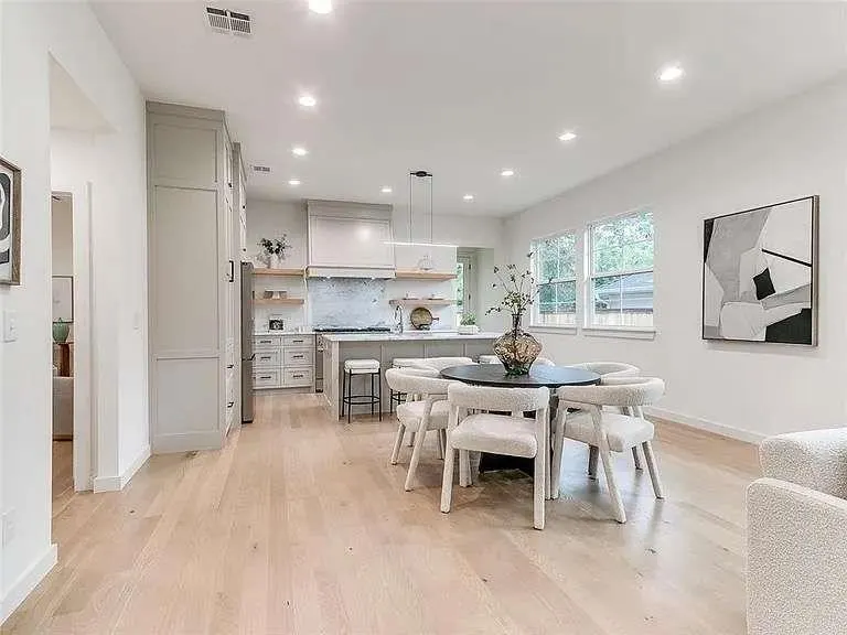 Photo 9 — 1112 NW 47th Street, Oklahoma City, OK 73118