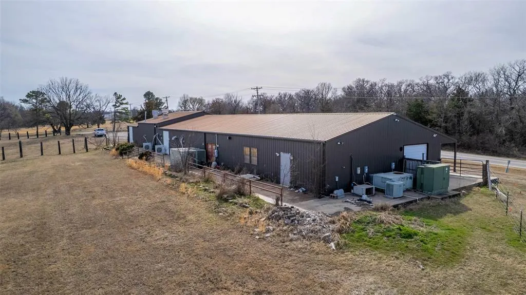 Photo 17 — 1521 N Ok-99 Highway, Stroud, OK 74079