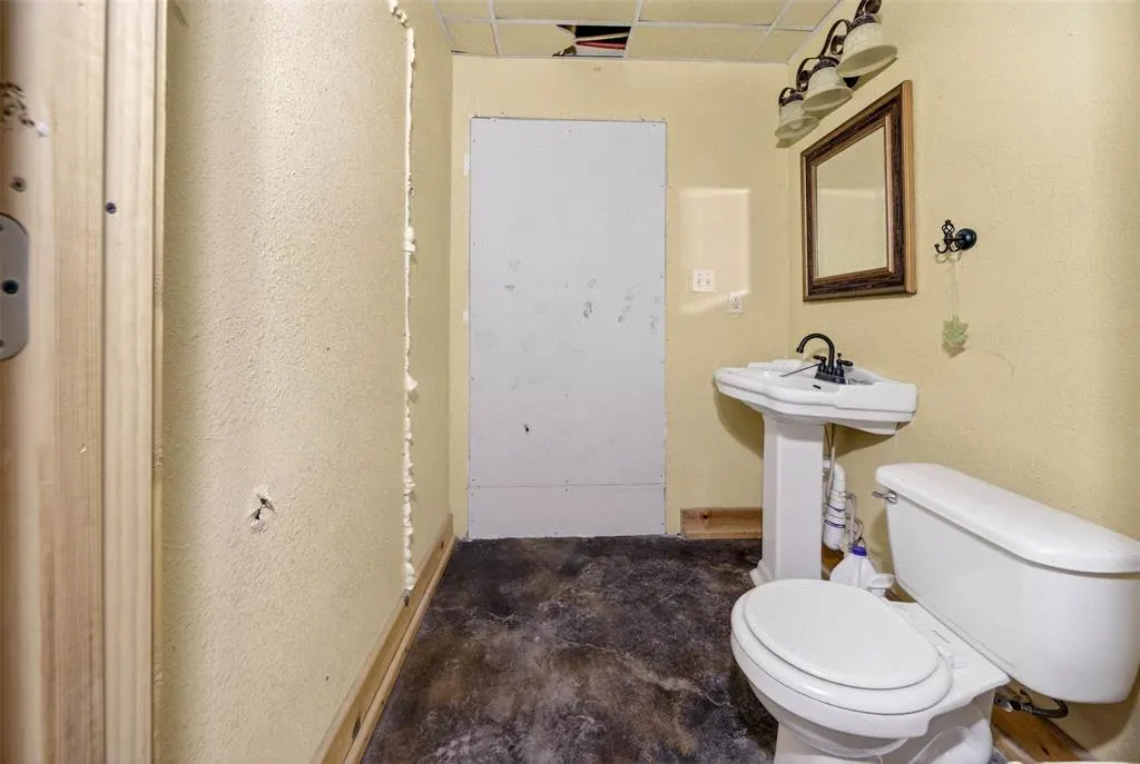 Photo 38 — 1521 N Ok-99 Highway, Stroud, OK 74079