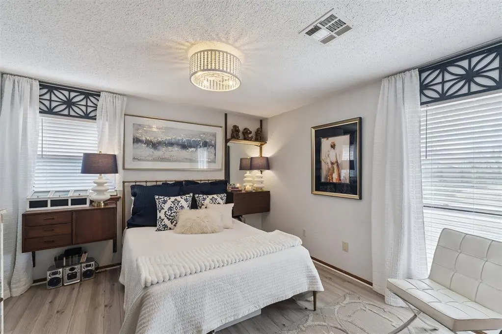 Photo 15 — 1033 W Griggs Way, Mustang, OK 73064