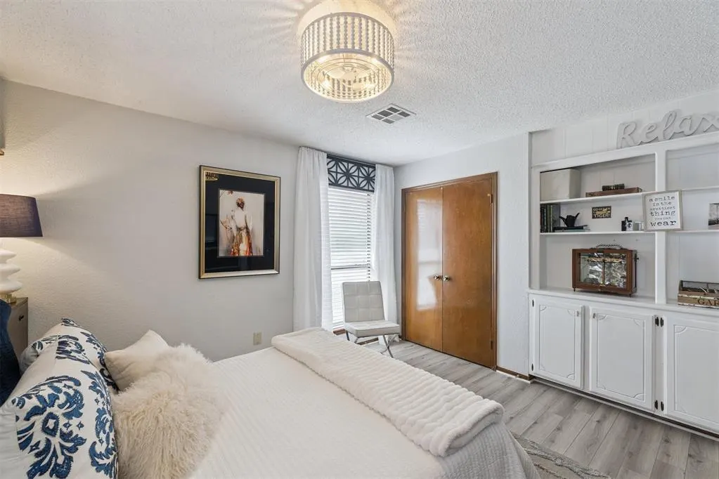 Photo 16 — 1033 W Griggs Way, Mustang, OK 73064